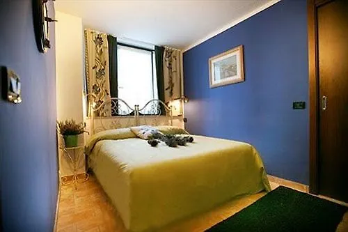 Residence Gardasee Apartments With Lake View Pai 2*,  Italy