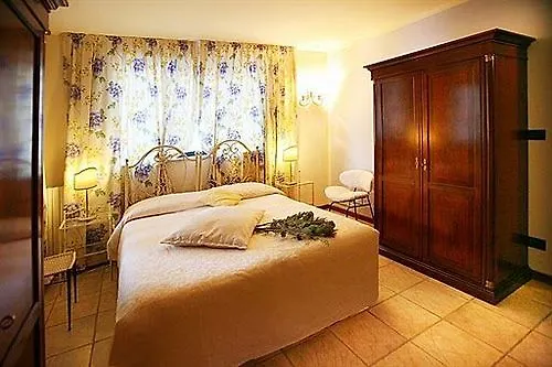 Residence Gardasee Apartments With Lake View Pai 2*,