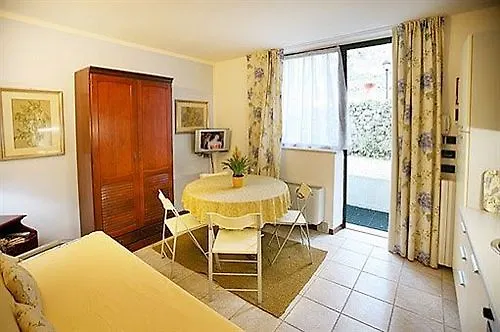 Residence Gardasee Apartments With Lake View Pai Hotel