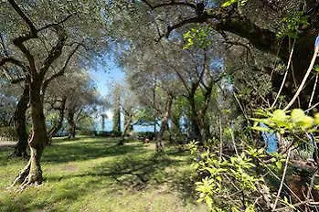 Residence Gardasee Apartments With Lake View Pai 2*,  Italie