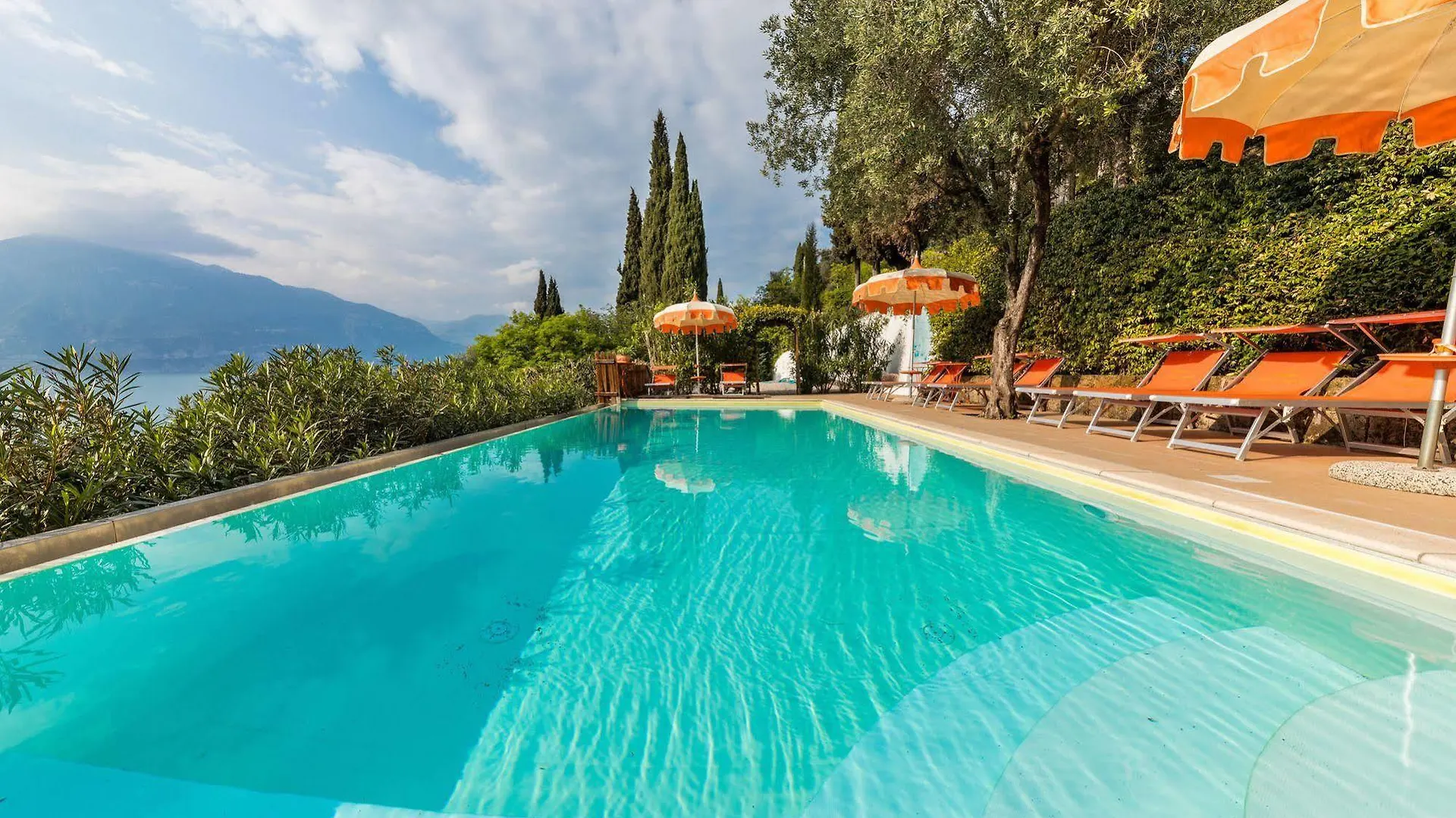 Hotel Residence Gardasee Apartments With Lake View Pai