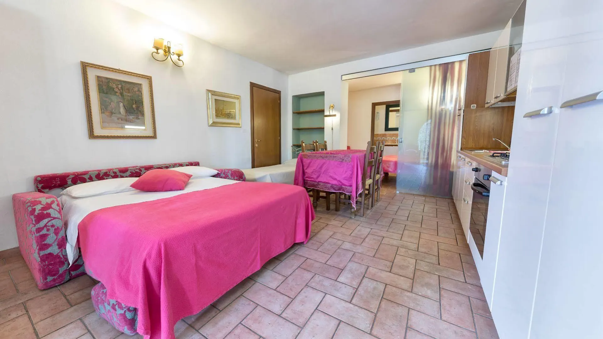 Residence Gardasee Apartments With Lake View Pai 2*,  Italie